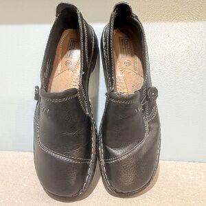Drexlite Women’s Loafer Shoe Size 8W Black Leather Upper.